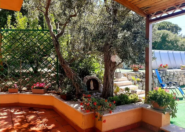 Lomarchi Holiday Home